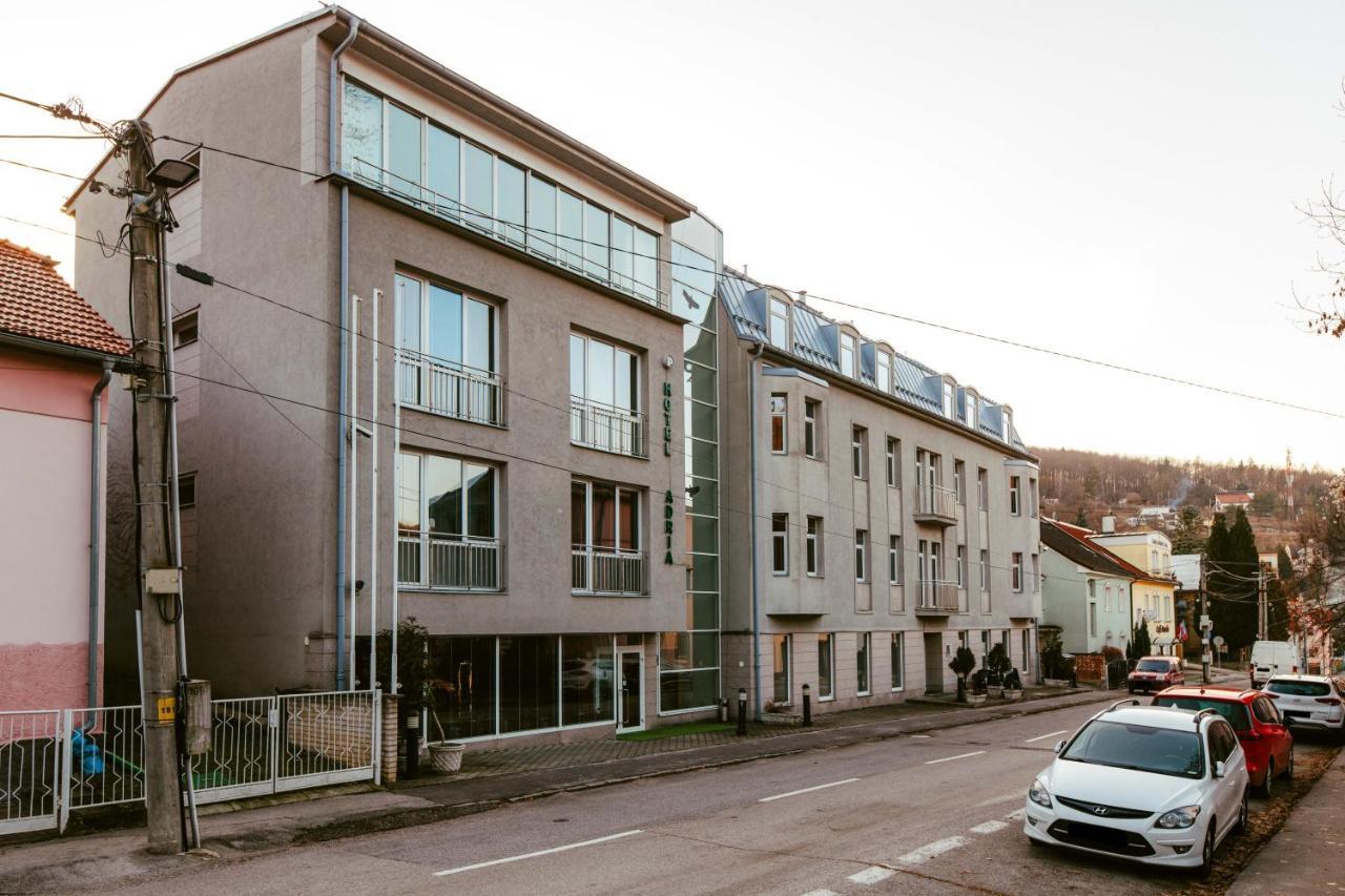 Hotel Adria Nová Dubnica Екстериор снимка