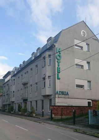 Hotel Adria Nová Dubnica Екстериор снимка